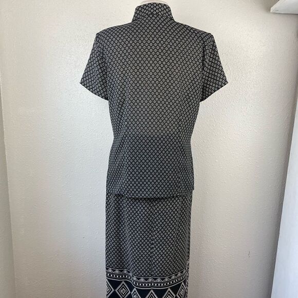 Chaus Matching Button Down Top and Skirt EUC - Picture 5 of 11